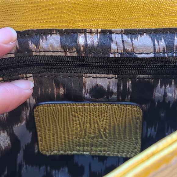 Anne Klein bag w strap, chain, gold accents - Picture 7 of 8